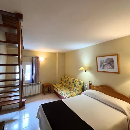 Juan Canejan Hotel *
