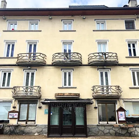 Hotel Joan Canejan