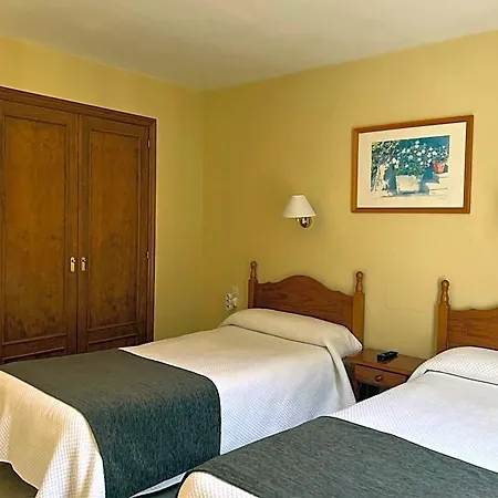 Hotel Joan Canejan