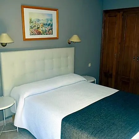 Hotel Joan Canejan *