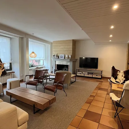 Hotel Joan Canejan Les