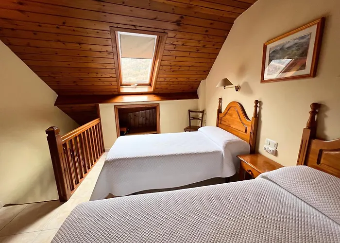 Hotel Joan Canejan Les