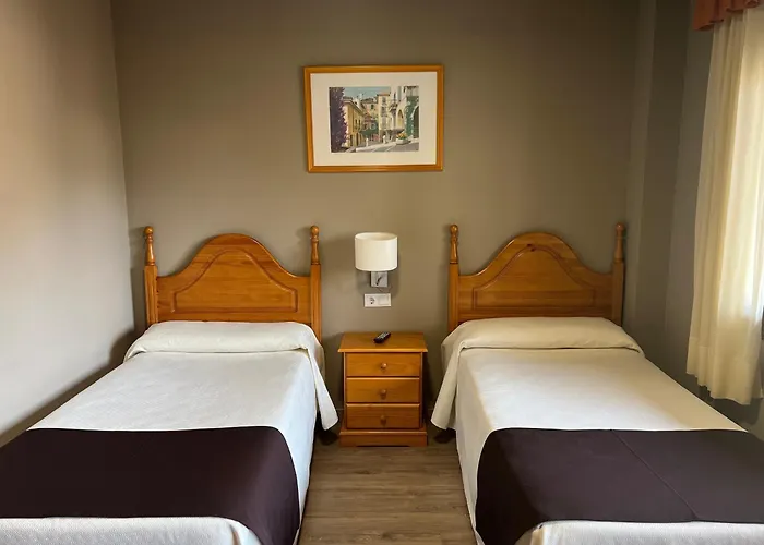 Joan Canejan Hotel *